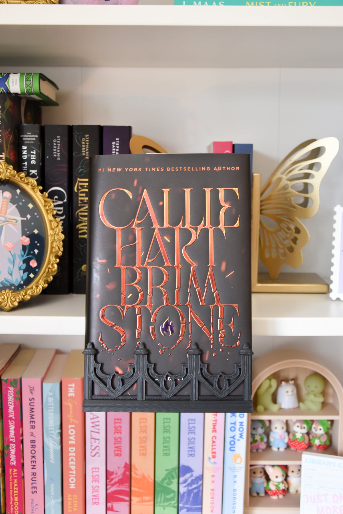 Gothic- Floating Book Display Trim