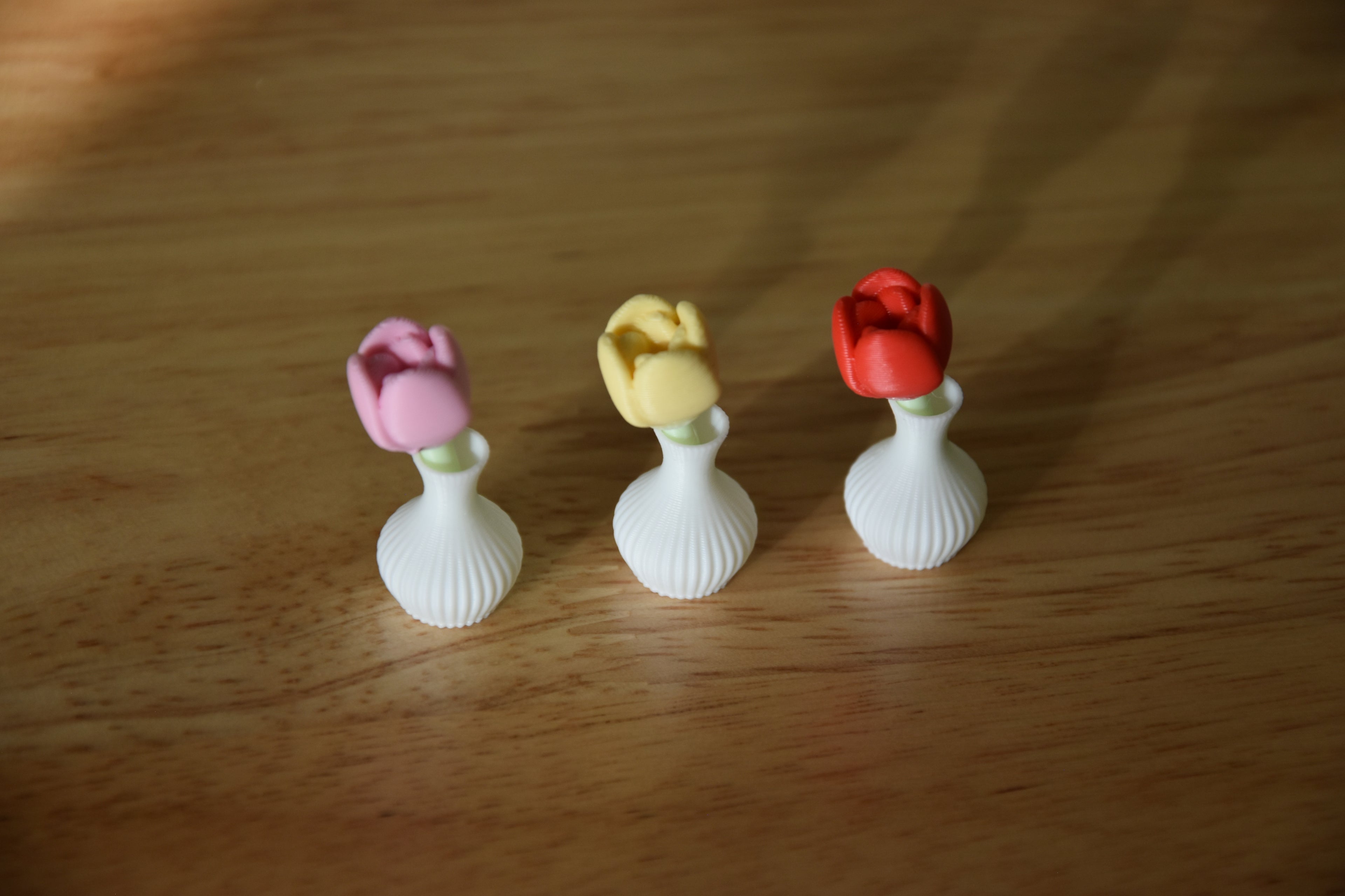 Tulip with Vase- Mini 1:12 scale