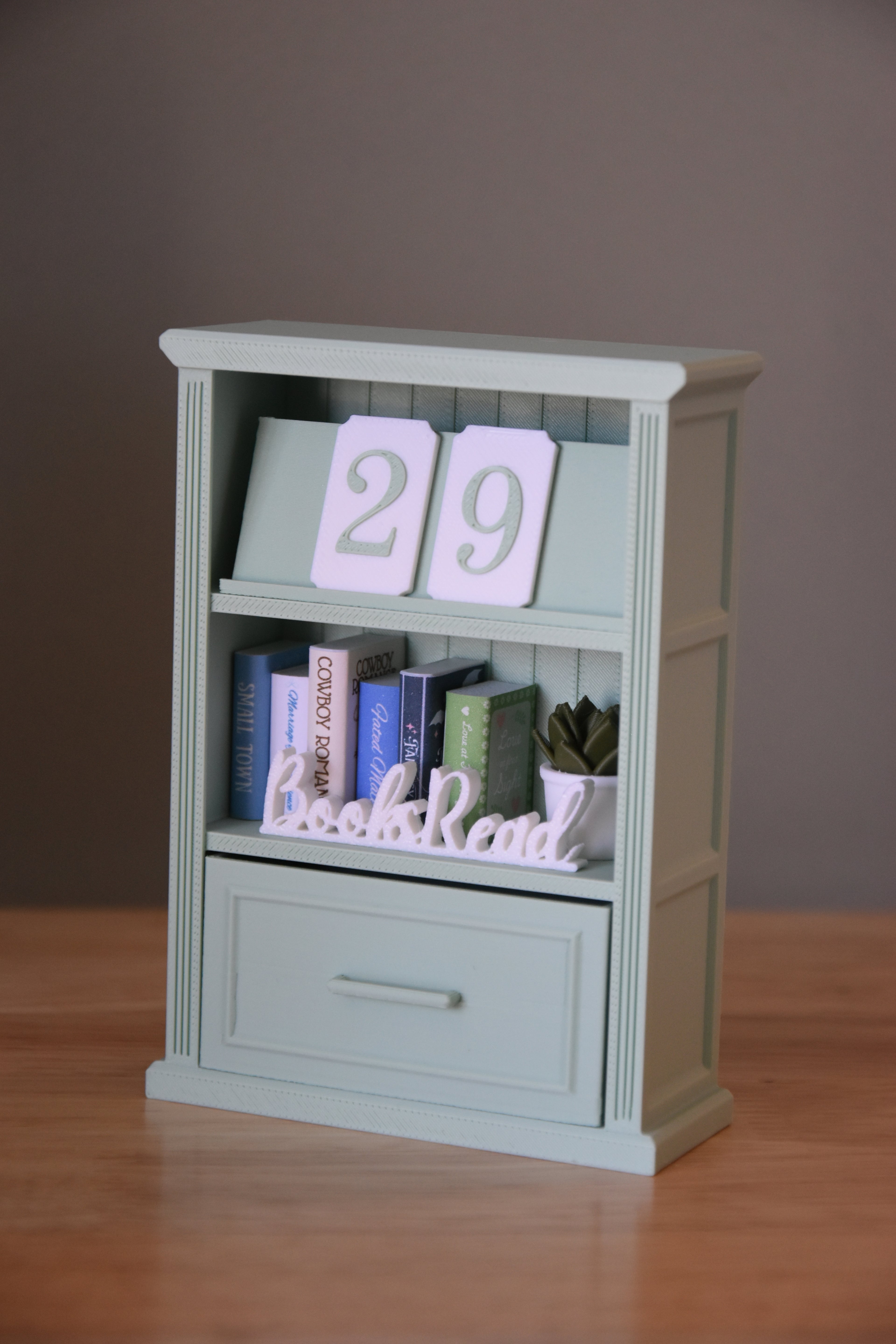 Cursive Books Read Sign- 1:12 scale