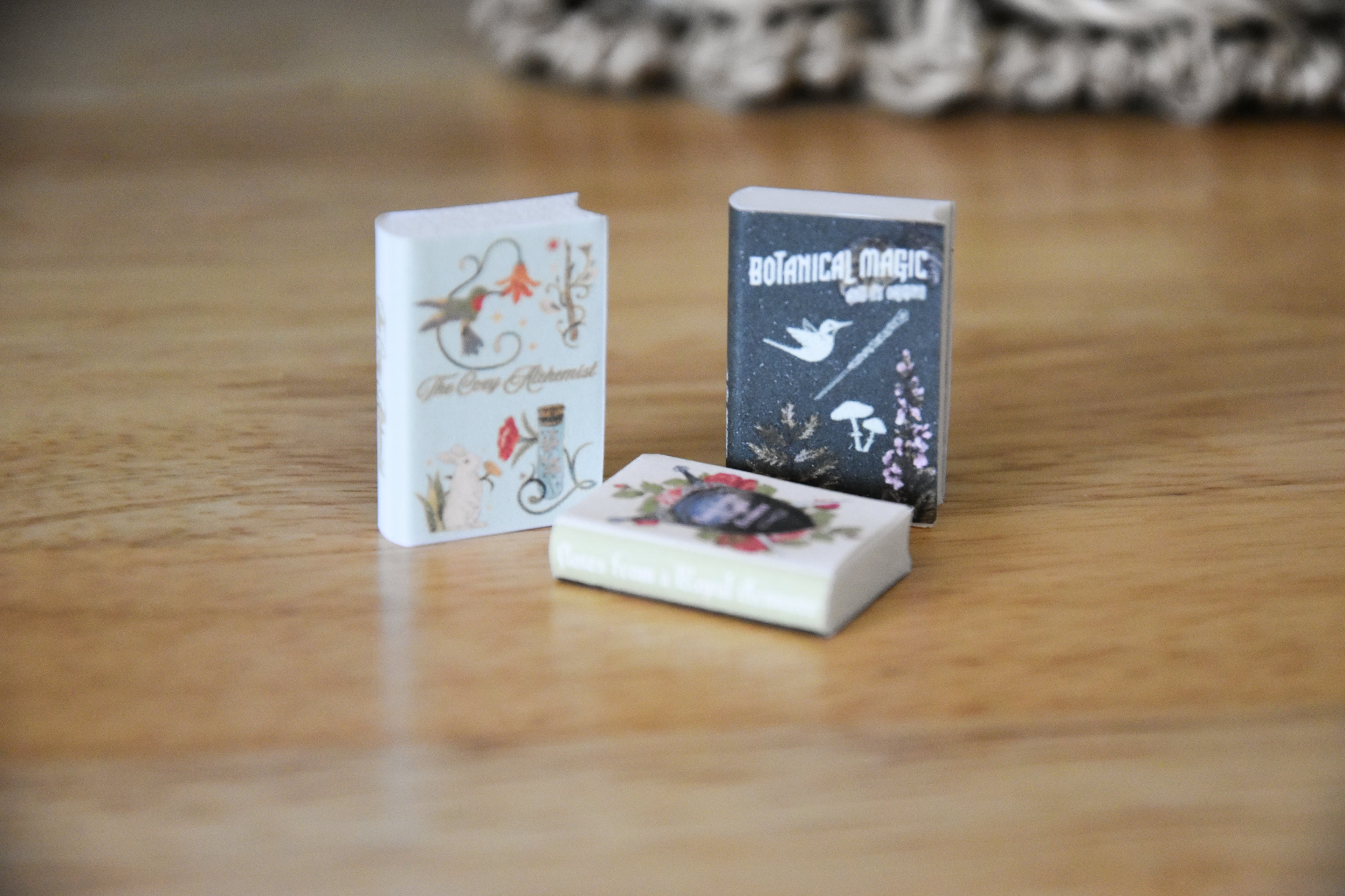 Fantasy Research Books & Guides 12 DIY Mini Books- 1:12 scale
